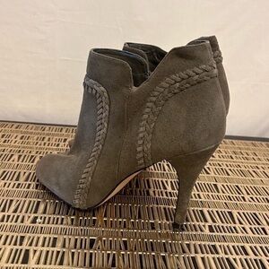 Delicious Dark Gray Suede Heels